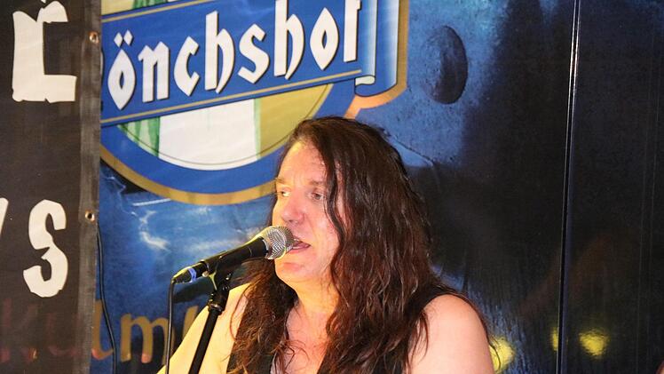 Party auf der medienwiese. Foto: Ralf Ruppert