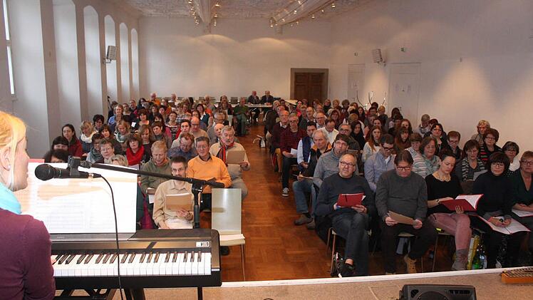 130 Teilnehmer nahmen an der Sängerschulung teil. Foto: Arnold Nöth