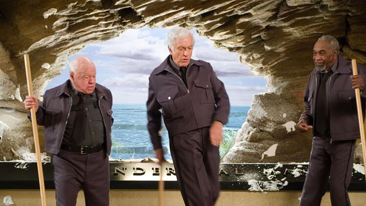 Immer in Bewegung: In der Komödie "Nachts im Museum" (2006) war Dick van Dyke (Bild, Mitte, mit Mickey Rooney, links und Bill Cobbs) in der Rolle eines Nachtwächters zu sehen.