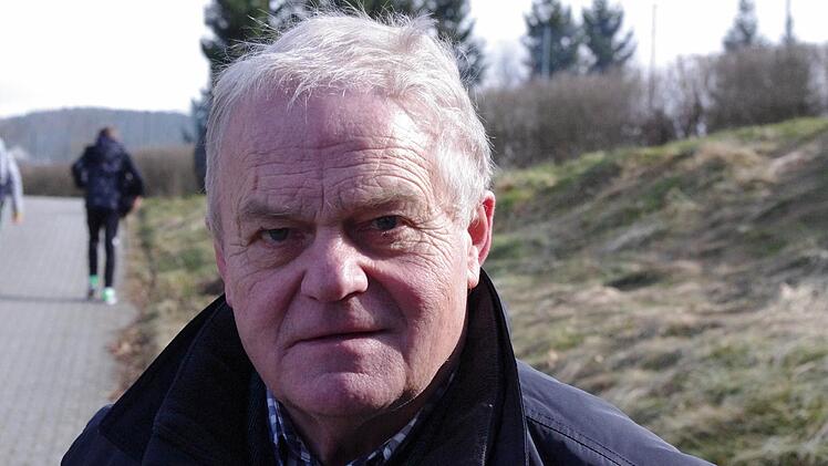 Nach 60 Jahren Tätigkeit für die Jugendfußballabteilung des ATS Kulmbach will Werner Dierschke aufhören - aber noch ist kein Nachfolger in Sicht. Foto: Christian Schuberth