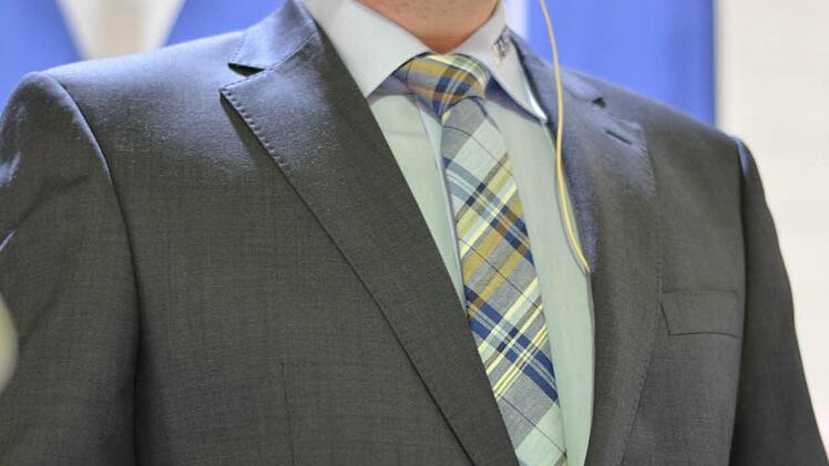 Auktionator Bernhard Maier bei der Arbeit Foto: Nikolas Pelke