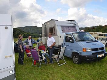 200 Besucher waren in diesem Jahr beim Globetrottertreffen in Nickersfelden. Das heißt, dass rund 70 Fahrzeuge hier zu sehen waren.