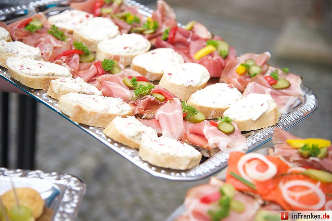 Nach einjähriger Kirchensanierung: Hannberg feiert die Wiedereröffnung der Wehrkirche der Pfarrei Geburt Mariens Hannberg