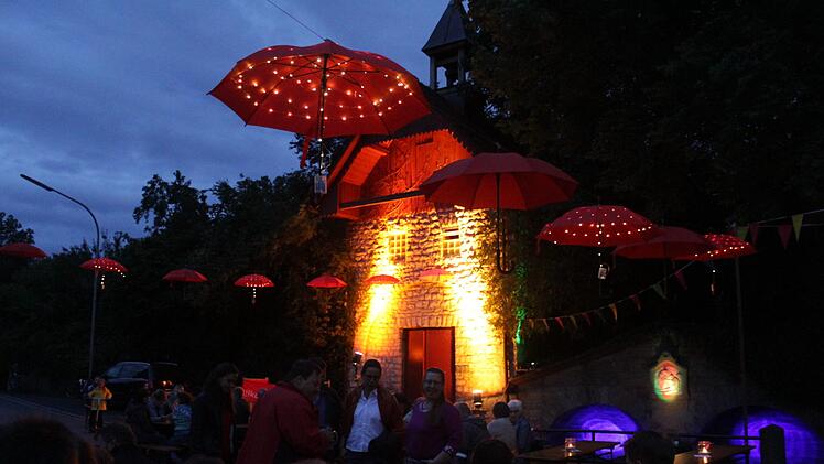 Der Festplatz war liebevoll dekoriert worden.
