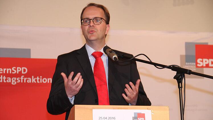 Markus Rinderspacher, Fraktionsvorsitzender der SPD-Landtagsfraktion, sprach beim Ehrenamtsempfang der Bayern SPD im Lichtenfelser Stadtschloss.  Fotos: Gerda Völk