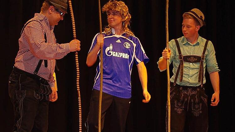Im Projekt der zweiten Klasse im Fach Musik und Bewegung begaben sich die Schüler auf die Suche nach der Verbindung von Sprache, Medien und Musik.
