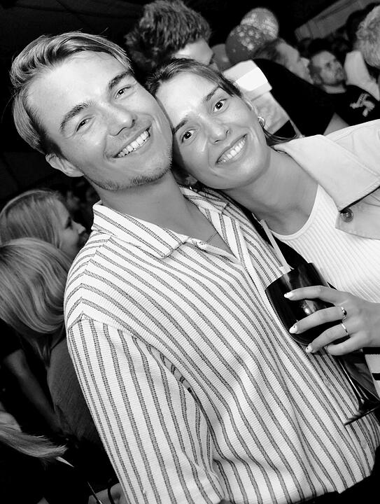 Party mit der Band "CAVELAND"
