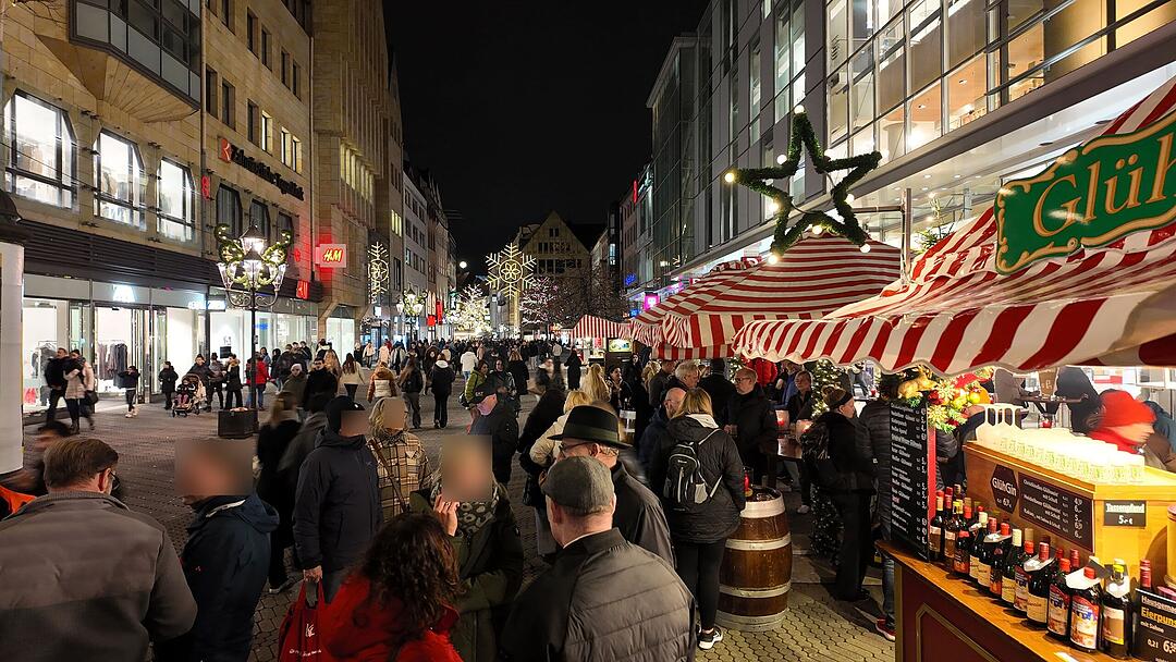 Nürnberg erstrahlt wieder in weihnachtlichem Glanz - die schönsten Bilder