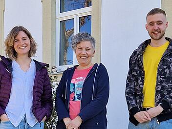 Neues Personal: Jasmin Kolzuniak (links) ist die Nachfolgerin von Simone Ott. Lukas Wirsing wird sich der zirkusp&auml;dagogischen Projektarbeit widmen.