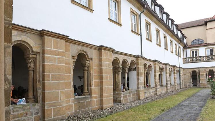 Versteigerung im Karmelitenkloster am 6. Juli 2019. Foto: Barbara Herbst