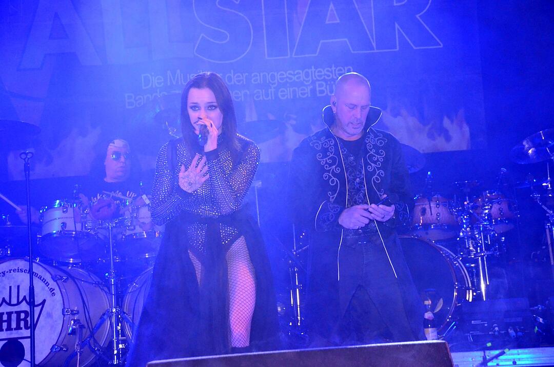 Mit ALLSTAR live auf der B&uuml;hne und Ph&auml;t J&auml;nnys H&ouml;use als Vorband!