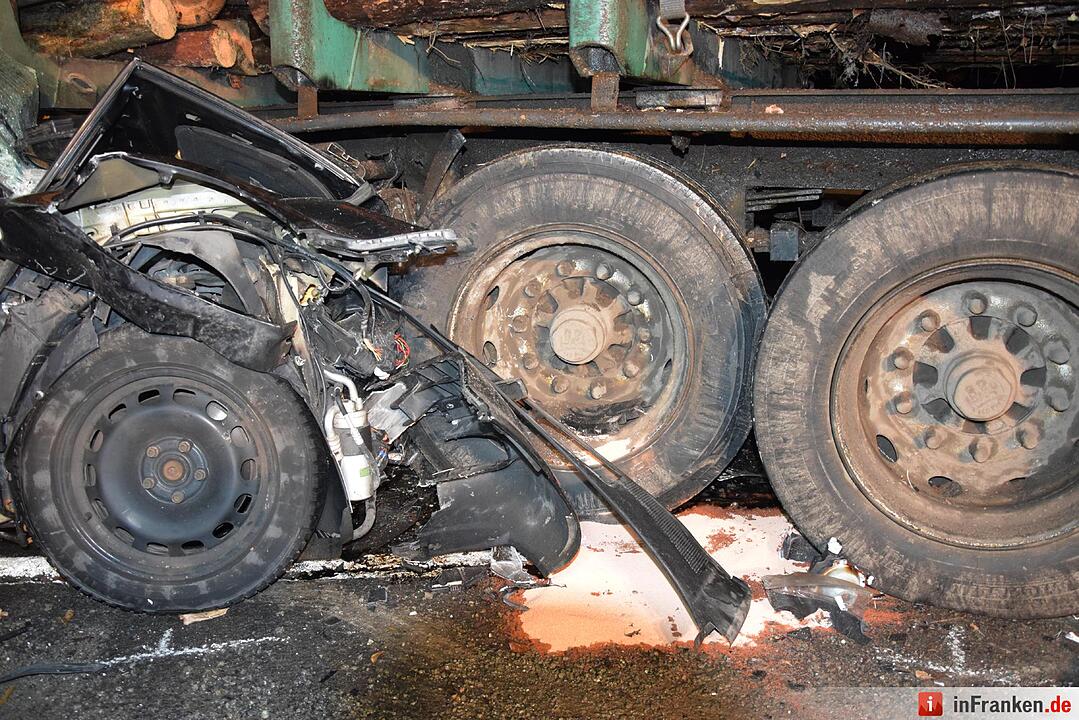 Tödlicher Verkehrsunfall im Landkreis Tödlicher Verkehrsunfall im Landkreis Main-Spessart