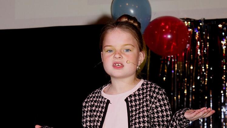 Die kleine Emma Kandler begeisterte mit dem "Rentnerleben" ihres Opas.