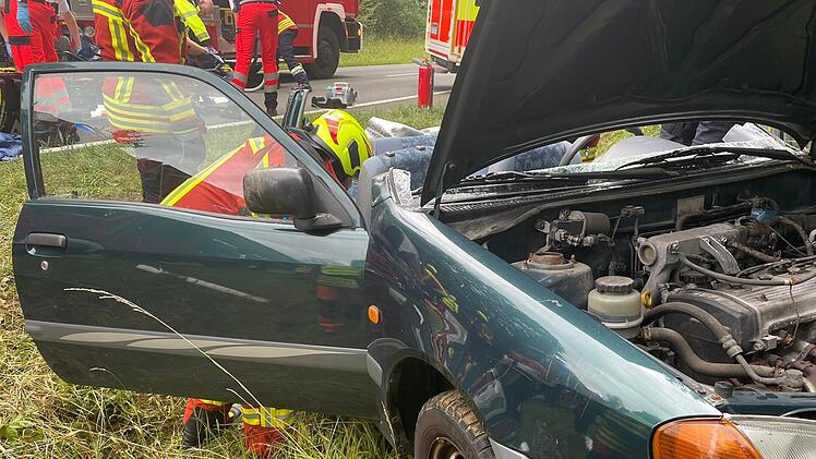 Auto überschlägt sich - Verletzte bei Unfall in Gesees