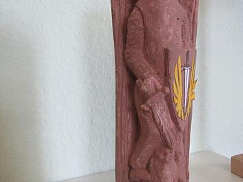 Entwurf der Figur St. Michael, die neben der Kapelle in Frankenbrunn stehen soll.  Foto: Thomas Kirchner/Markt Oberthulba