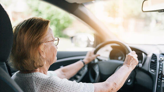 Auto, Rentner, KfZ-Steuer, Steuern sparen