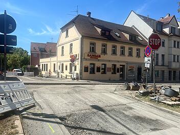In einigen Stra&szlig;en rund um das Erlanger Restaurant "Sangam" wird gebaut. Das wirkt sich auch auf die Kundschaft aus, berichtet Besitzer Simran Momy.