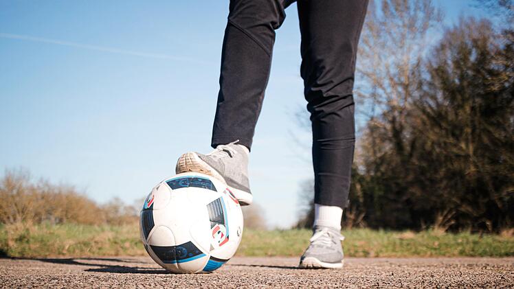 Fußball