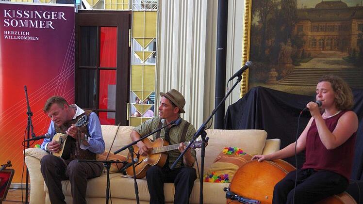 Entpuppten sich als virtuose Entertainer: "Die Couchies" .Klaus Werner