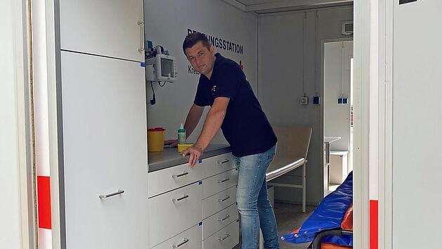 Ralf Schmidt im Impfbus des Landkreises Kronach