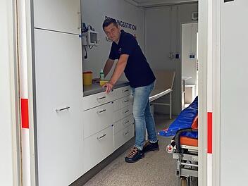 Ralf Schmidt im Impfbus des Landkreises Kronach