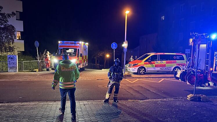 Bayreuth: Brandgeruch in Mehrfamilienhaus - "Aufmerksamer Nachbar" setzt Notruf ab