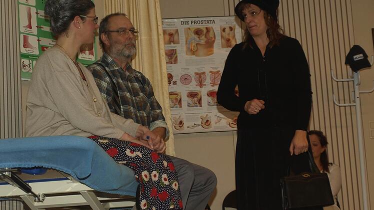 Die Komödie "Gute Besdserung" mit der Theatergruppe des TSV Oerlenbach. Foto: Stefan Geiger