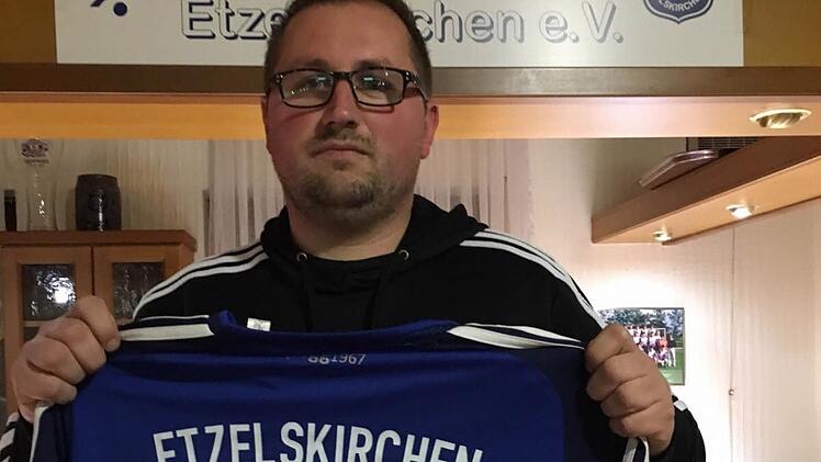 Die SpVgg Etzelskirchen verpflichtete Gerald G&ouml;tz als Trainer f&uuml;r die kommende Saison. Foto: Mirko Str&auml;sser