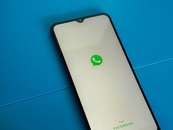 Sicherheitslücke in WhatsApp: Experten warnen vor Spoofing