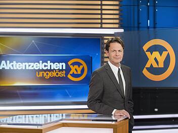 "Aktenzeichen XY... ungelöst": Rudi Cerne berichtet über ungeklärte Kriminalfälle. Foto: KA/ZDF