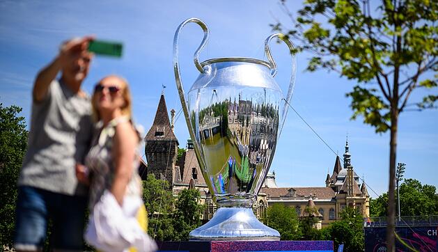 Vor dem Champions League Finale Paris Saint-Germain - FC Arsenal