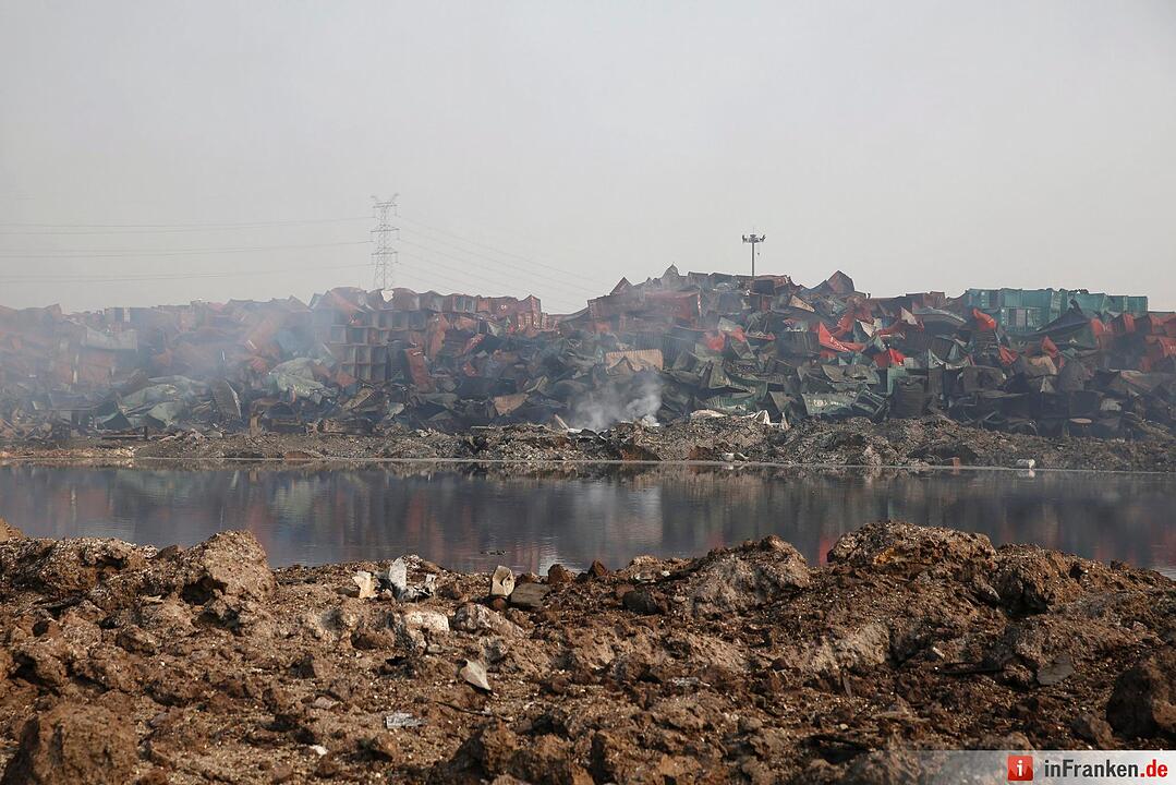 Huge explosion rocks Chinese port city of Tianjin