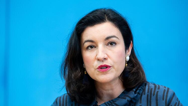 Bundestagsabgeordnete Dorothee Bär trat aus der Ludwig-Erdhard-Stiftung aus. Grund dafür waren sexistische Äußerungen im Magazin der Stiftung. Foto: Bernd von Jutrczenka/dpa