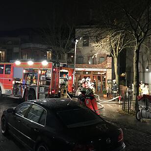 Hof: Schwerverletzter bei Wohnungsbrand