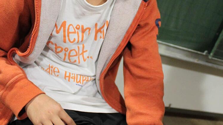 Milat Nuri, 12 Jahre, wurde vor knapp einem Jahr von einem Sprengsatz am Bein verletzt. Markus Häggberg