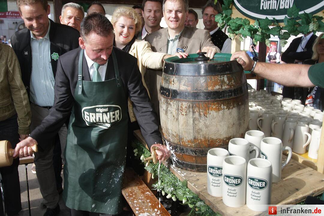 Fürther Michaeliskirchweih eröffnet