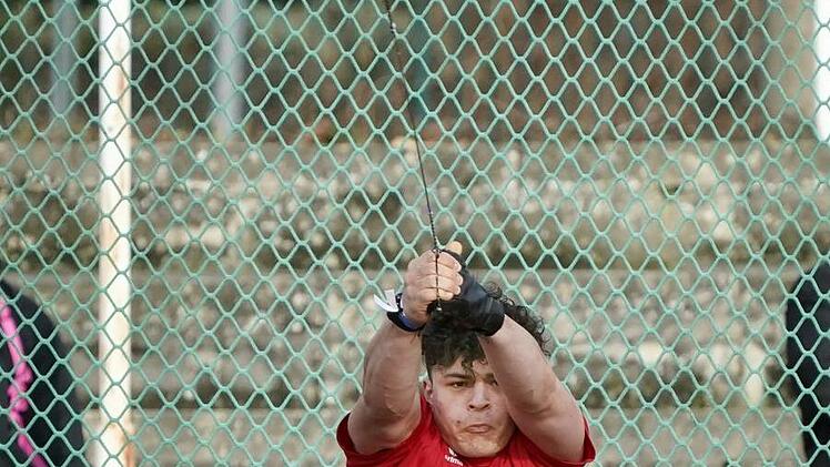 Der Kulmbacher Merlin Hummel  ist  Deutscher Winterwurf-Meister  der U20 und darf  zur WM nach Kenia. W. Birkenstock