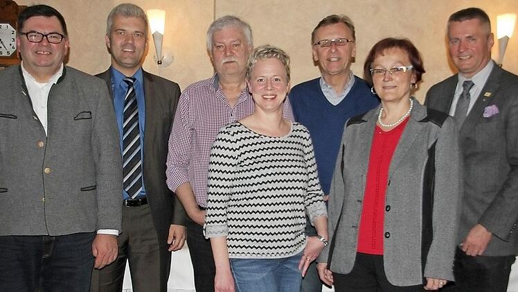 Der neue Vorstand des Rennsteigvereins Foto: Veronika Schadeck