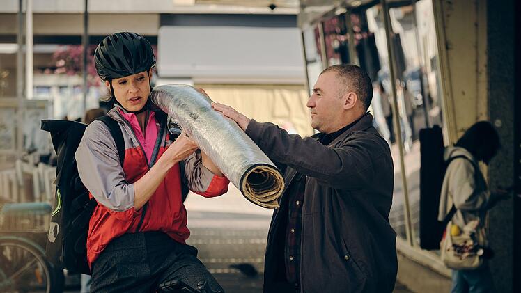 Auch ungew&ouml;hnliche "Formate" werden transportiert. Johanna Stern (Lisa Bitter) darf in ihrer Undercover-Mission als Fahrradkurierin nicht zimperlich sein.