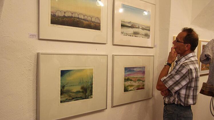 Stephan Klenner-Otto zeigt sich mit seinen Landschaftsbildern von einer ganz anderen Seite, staunen die Vernissagebesucher.