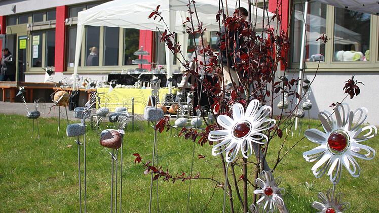 : Auch für den Garten gab es Deko-Artikel.Foto: Becht