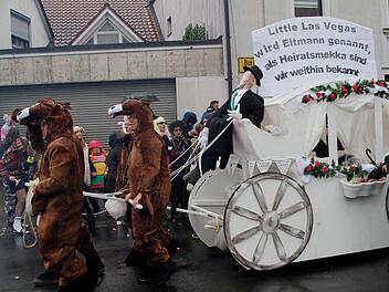 Stark: Die "Franziskaner" hatten sich mit der Tatsache befasst, dass Eltmann mit dem neuen Standesamt zum Heiratsmekka der Umgebung wird. Einige Gemeinden haben ihr Standesamt nach Eltmann abgegeben.Günther Geiling