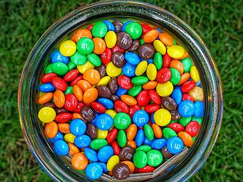 Der Hersteller Mars GmbH ruft eine Sorte "M&M'S" zurück.