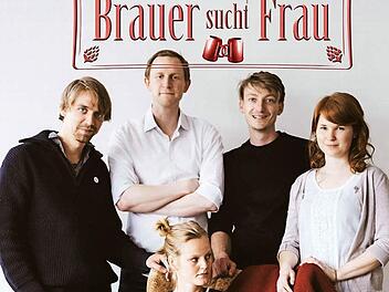 Jakob Fischer, Thomas Paulmann, Felix Forsbach, Johanna Waldhoff und Olga Seehafer (vorne) präsentieren "Brauer sucht Frau". Foto: Marian Lenhard