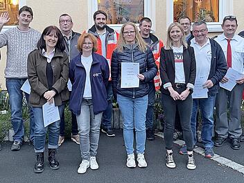 Die BRK-Bereitschaft Lauenstein freut sich über die Ehrung langjähriger Mitglieder.