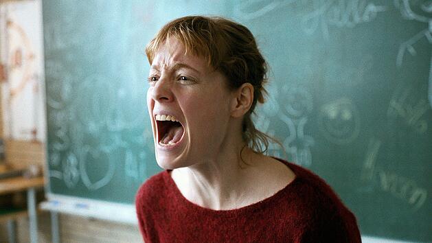 Lehrerin Carla Nowak (Leonie Benesch) kommt im Drama "Das Lehrerzimmer" an ihre Grenzen.