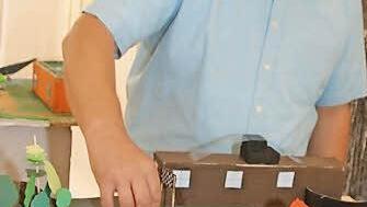 Frank Wilzok hat sein persönliches Lieblingsszenario schon gefunden: die Kartbahn - und der alte Bahnhof könnte als Werkzeughalle, Reparaturstätte und Lagerstätte genutzt werden. Ein Café soll natürlich nach den Vorstellungen der Schüler auch integriert werden.