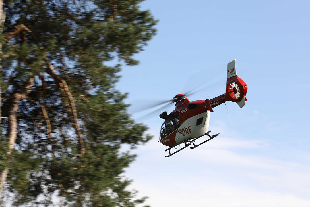 Pleinfeld: 22-jährige Bikerin stirbt bei Unfall