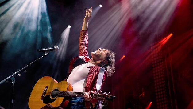 It never rains in Southern California", "The air that I breathe" oder "One moment in time" sind Songs, mit denen Albert Hammond Musikgeschichte geschrieben hat. Foto: Andreas Weihs