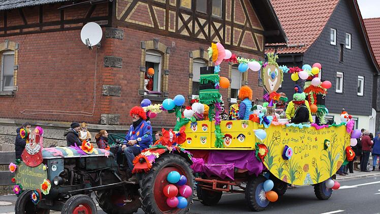 Faschingsumzug in Neukenroth. Foto: Michael Wunder